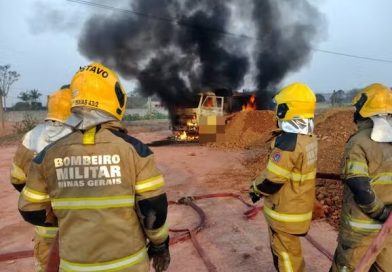 Motorista de caminhão basculante morre carbonizado após caçamba tocar a rede elétrica em Pouso Alegre, MG