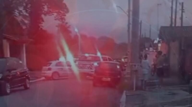 Homem é preso após esfaquear a tia e matar cachorro em Tremembé