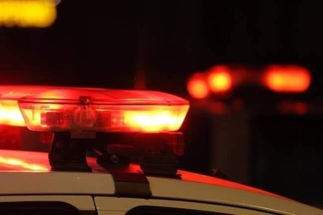 Jovem morre após ser baleado dentro de carro em Tremembé