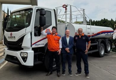 Cruzeiro recebe caminhão-pipa para reforçar ações de limpeza e emergências