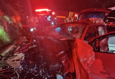 Acidente deixa dois mortos e nove feridos em Campos do Jordão