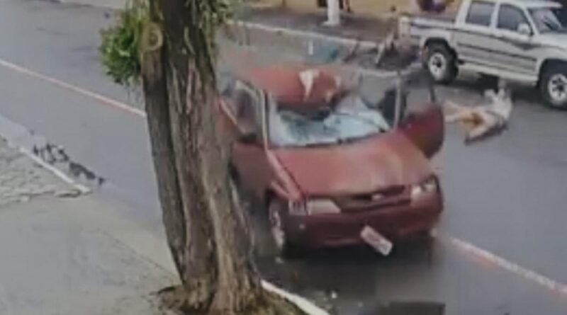 Mulher morre e homem fica ferido após atropelamento em Caçapava