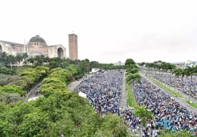Romaria Nacional do Terço dos Homens reúne fiéis no Santuário de Aparecida