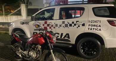 Cruzeiro: Homem é preso e adolescente apreendido com moto adulterada na Lagoa Dourada