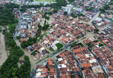 Chuva forte provoca alagamentos em Guaratinguetá e mobiliza campanha solidária