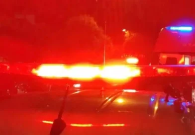 Motociclista morre em acidente com caminhão na Carvalho Pinto, em Caçapava