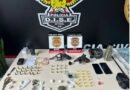 Polícia prende três por tráfico e apreende armas e mais de R$ 13 mil em Cruzeiro