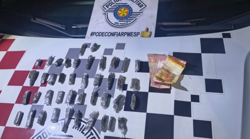 Adolescente é apreendido com drogas dentro de escola em Bananal