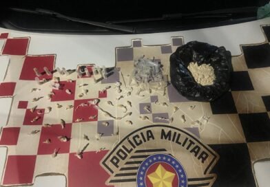 PM apreende drogas e prende dois suspeitos em Bananal