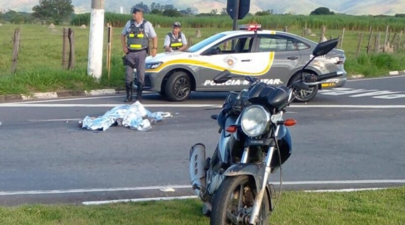Motociclista de 18 anos morre em acidente na rodovia em Pindamonhangaba