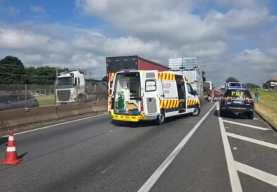 Homem morre após ser atropelado por caminhão na Dutra, em Taubaté