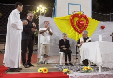 12ª Festa da Mãe do Ano homenageia Margarida Martins de 87 anos em Cruzeiro