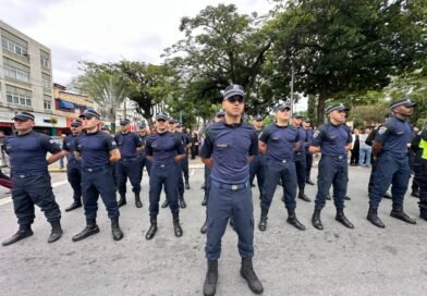 Cruzeiro apresenta novos guardas municipais e agentes de trânsito