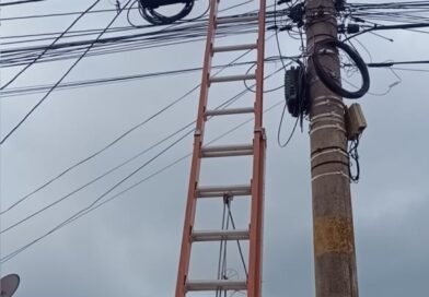 Operação já retira 100 km de cabos inutilizados em Cruzeiro
