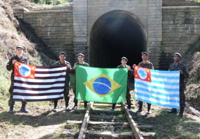 Cruzeiro presta homenagens aos heróis da Revolução Constitucionalista de 1932 Cruzeiro presta homenagens aos heróis da Revolução Constitucionalista de 1932