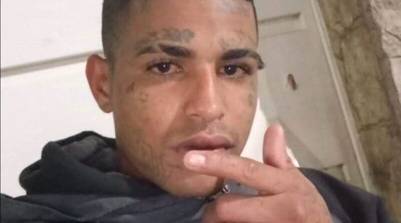 Jovem de Potim é morto a tiros no bairro São Roque em Aparecida Jovem de Potim é morto a tiros no bairro São Roque em Aparecida