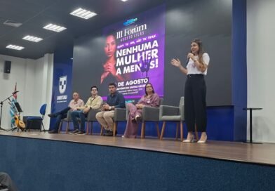Fórum Agosto Lilás reúne profissionais para fortalecer a Rede de Proteção às mulheres em Cruzeiro