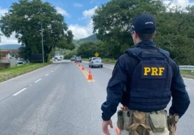 Motociclista é detido após fuga e direção perigosa em Aparecida
