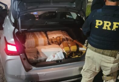 PRF apreende 149 quilos de maconha e prende duas pessoas em Lavrinhas