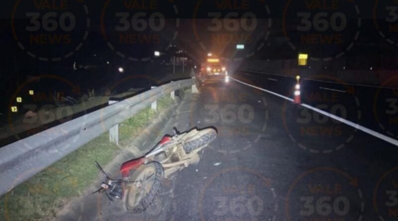 Motociclista morre na Rodovia dos Tamoios, em Jambeiro