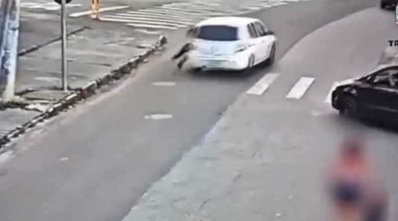 Estudante de 15 anos é arrastada por carro de aplicativo após corrida em Tremembé