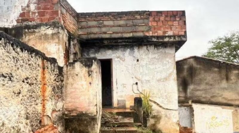 Homem de 26 anos é encontrado morto dentro de casa em Taubaté
