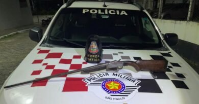 Dois homens são detidos com espingarda na rodoviária de Cruzeiro