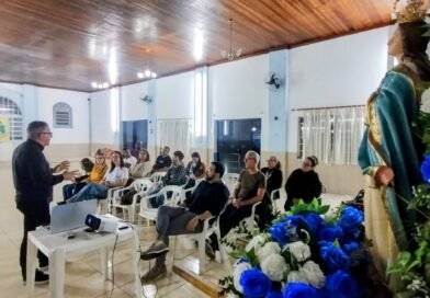 Formação reúne leitores, salmistas e comentaristas na Basílica de Cruzeiro
