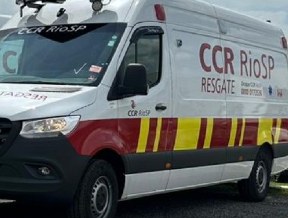 Homem morre após ser atropelado por caminhão na Dutra, em São José