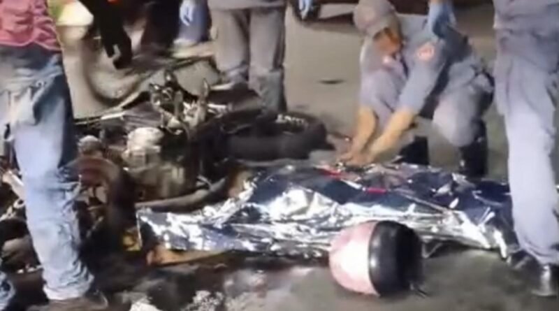 Homem morre em acidente envolvendo moto, carro e caminhão em São José dos Campos