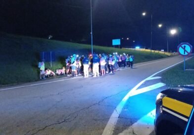 PRF orienta e controla trânsito durante passagem de peregrinos em Caçapava