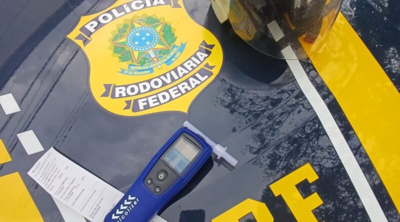 Motociclista é preso por embriaguez ao volante após queda na Dutra em Taubaté