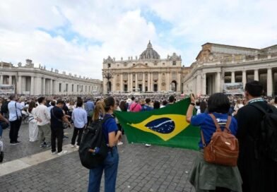 Papa Leão XIV antecipa saudação a Nossa Senhora Aparecida durante audiência no Vaticano